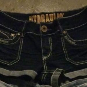 Hydraulic jean shorts